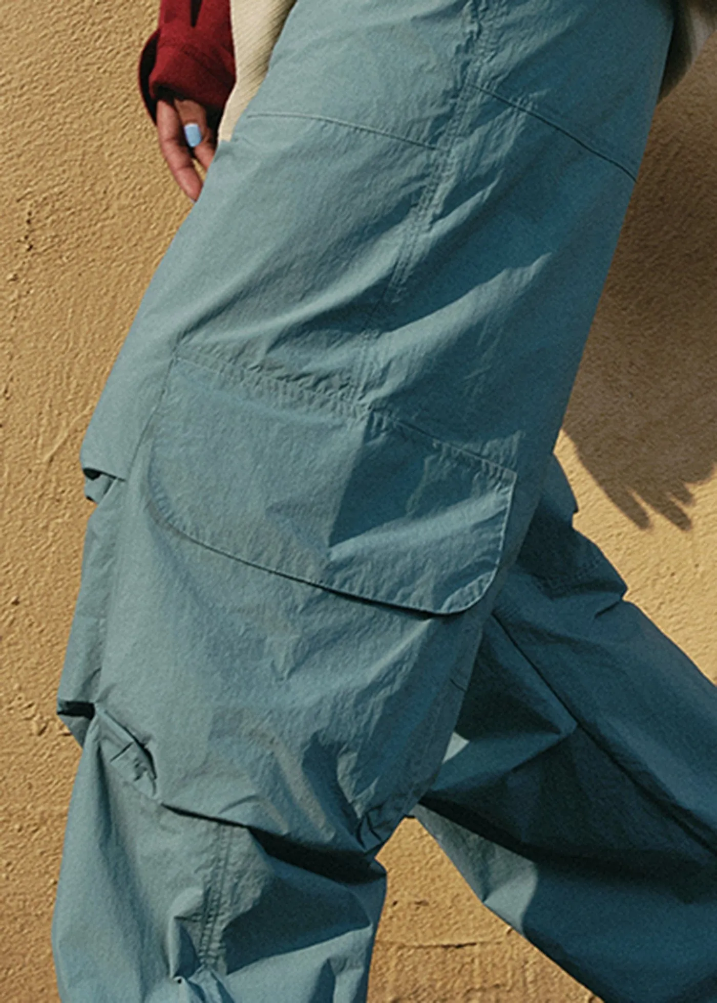 Multiple Pocket Wide-Leg Cargo Pants