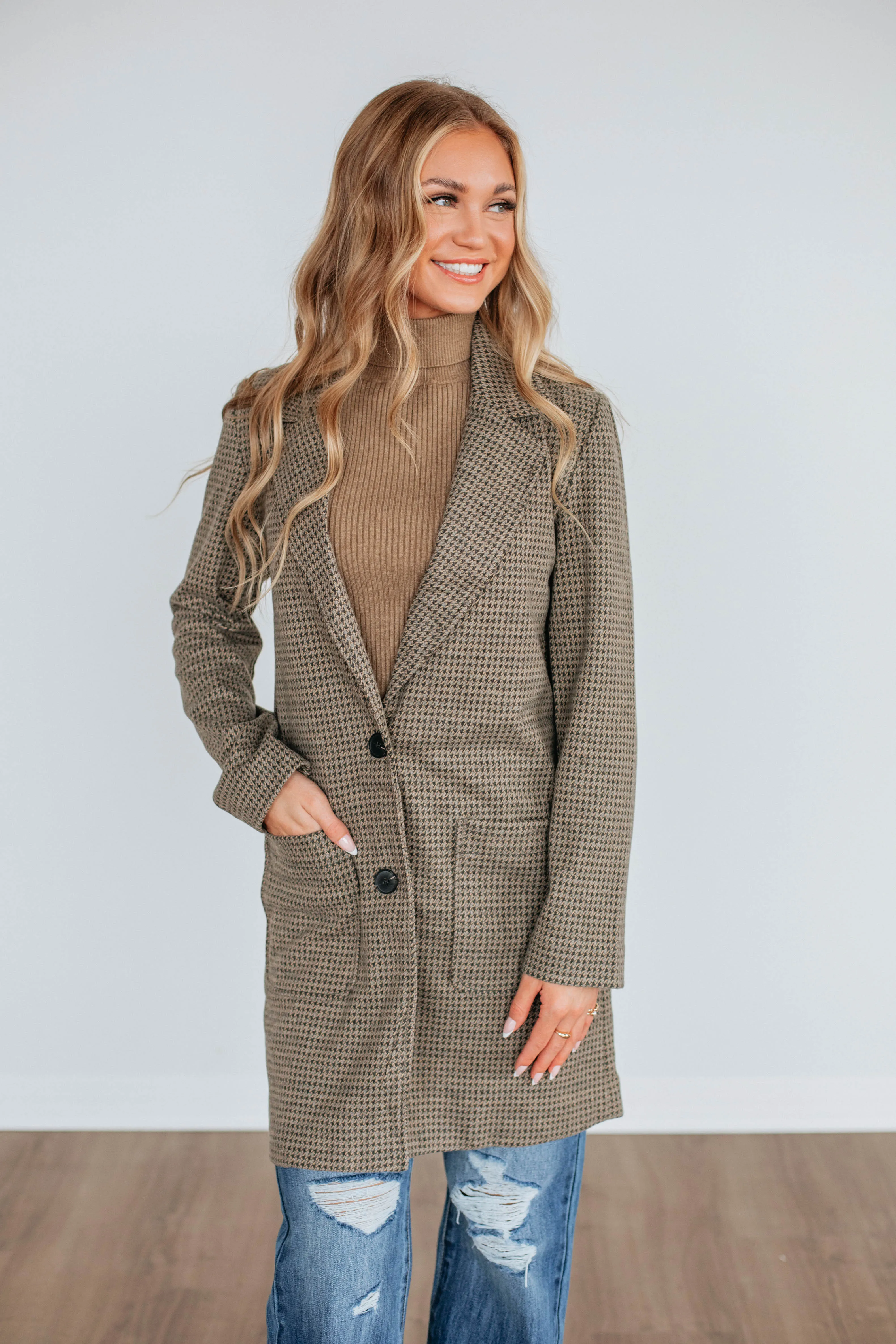 Staying Stylish Houndstooth Coat